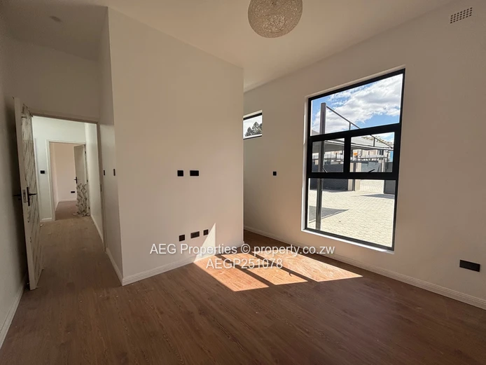 To Let Newly Built Luxury 4-Bedroom Townhouse |Highlands