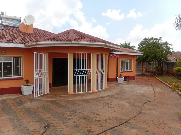 5 Bedroom House