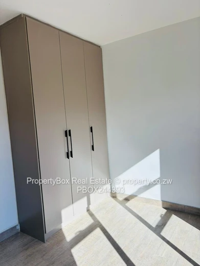 Cluster Unit for rent in Waterfalls available 1 August