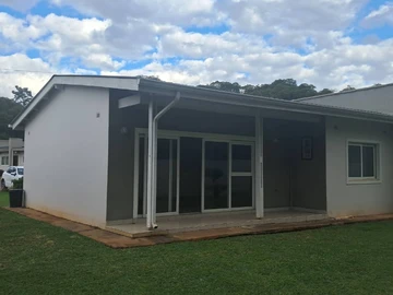 2 Bedroom Flat & Apartment