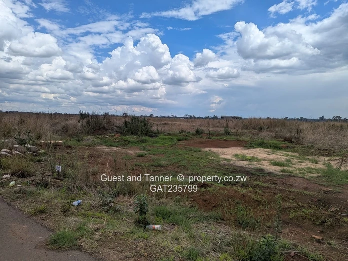 Fully Serviced Vacant Residential Corner Stand in Pomona City for Sale - Ready for Title!