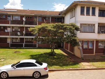 2 Bedroom Flat & Apartment