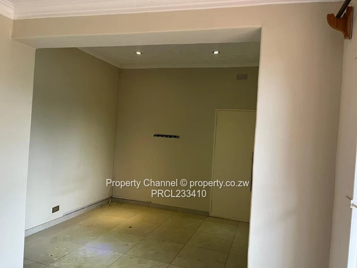 Spacious and Elegant Family Home in Leafy Chisipite Suburb