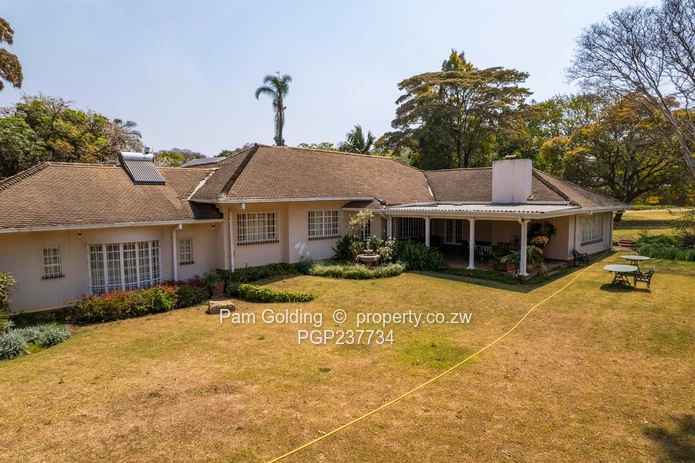 Two Acres on Kew Drive