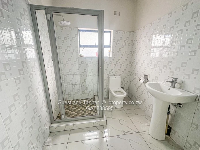  4-bedroom house in Rockview, Harare East For Sale 