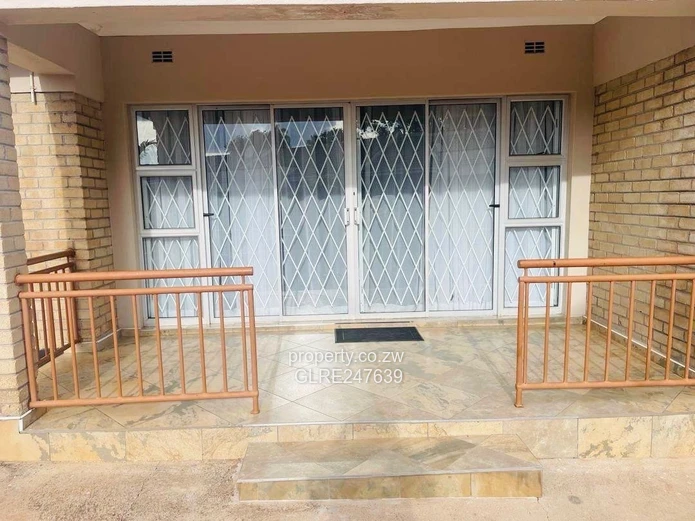 Secure Furnished 2-Bed Flat in Belgravia with Solar