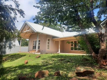 8 Unit Townhouse Complex