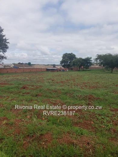 Gletwyn stand for sale 2000sqm @120k