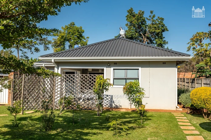 Stylishly Furnished 2 Bedroom Cottage