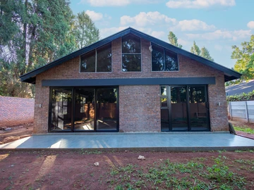 3 Bedroom Garden Flat