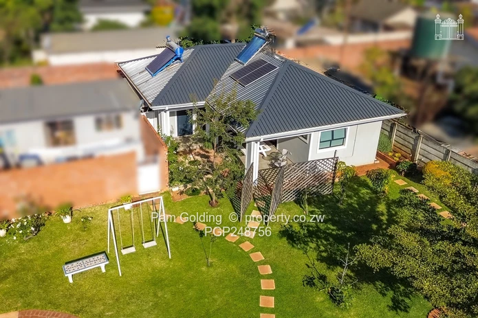 Stylishly Furnished 2 Bedroom Cottage