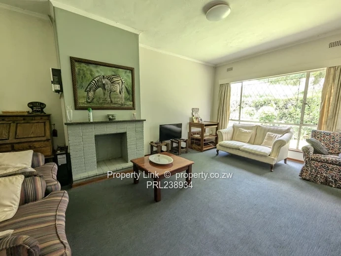 Neat 3 Bed 2 Bath Garden Flat in Avondale (Sole Mandate)