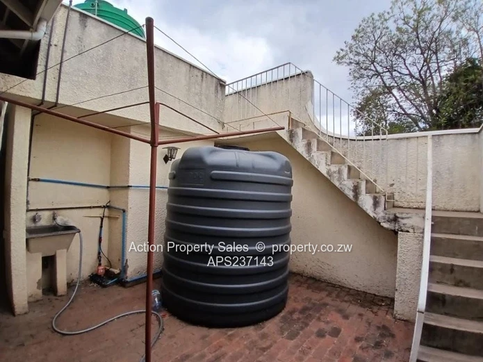 Neat Family Townhouse! 