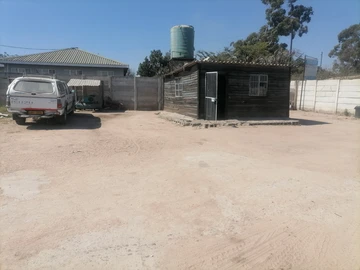 Commercial & Industrial Land