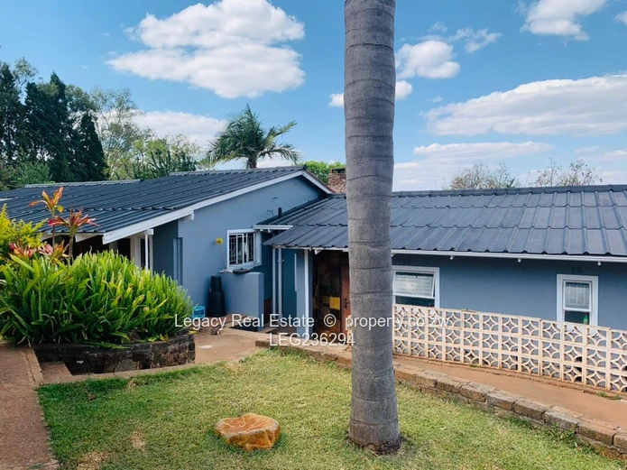 Elegant 3-Bed Borrowdale Furnished  Home