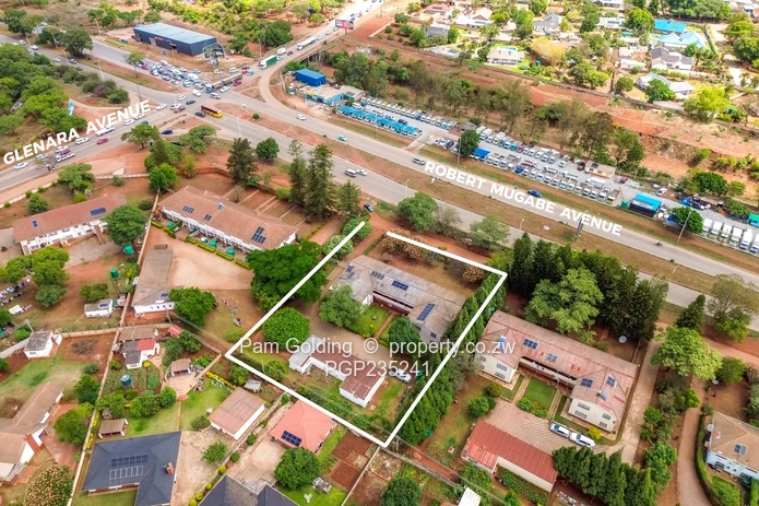 Spacious ground floor apartment in a well located complex