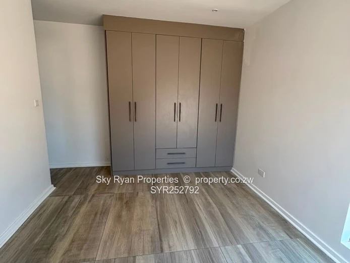 Beautiful Modern Complex – Borrowdale Pomona