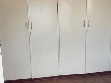 2 Bedroom Flat & Apartment