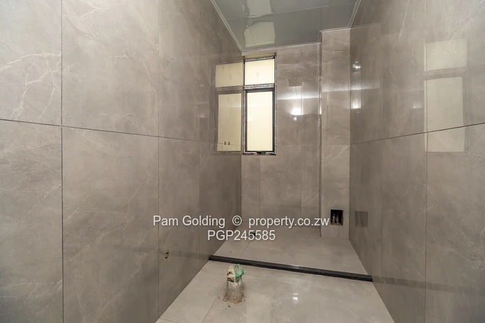 PRICE REDUCED — Upmarket Townhouses for Sale in Highlands