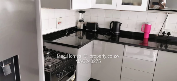 Avenues Finest- 2 bed Duplex Garden flat