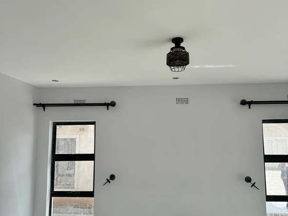 3 Bedroom Flat & Apartment