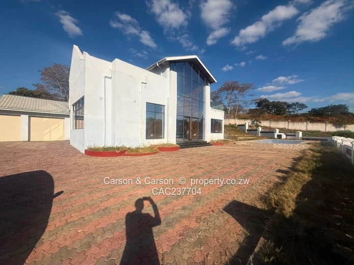 A choice of 9 Villas in the heart of Brooke 