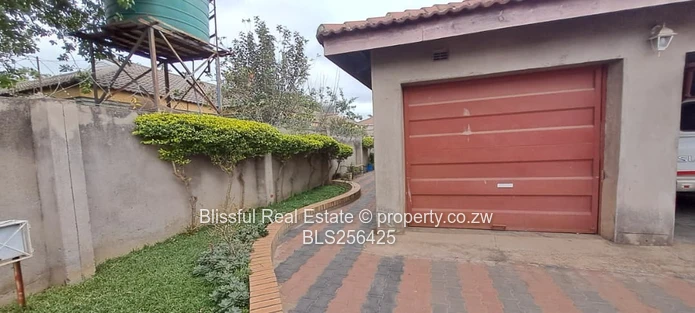 5bedroom house for sale in Chadcombe, Harare