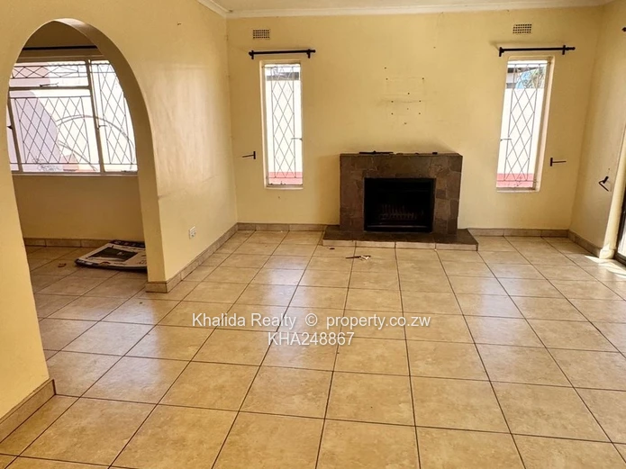Mainway Meadows House to let