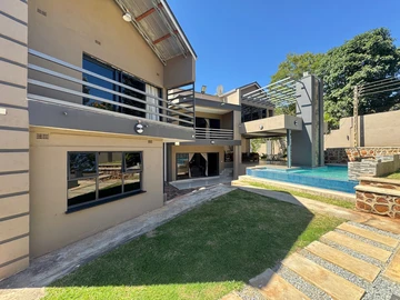 6 Bedroom House