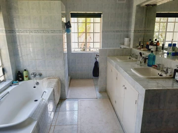 Large Gracious Home in Much Sought after Area - INVESTMENT ONLY