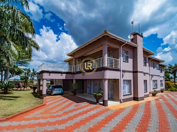 5 Bedroom House