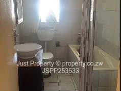 4 bedroom house Zimre Park: RENT 