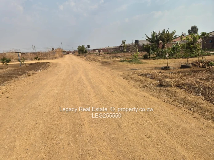270m² Granary Park Plot — Gravel Road, Developing Neighbourhood