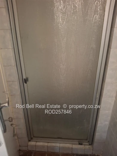 Sunny 2-Bed Garden Flat with Patio & Fireplace - Greendale North, Harare
