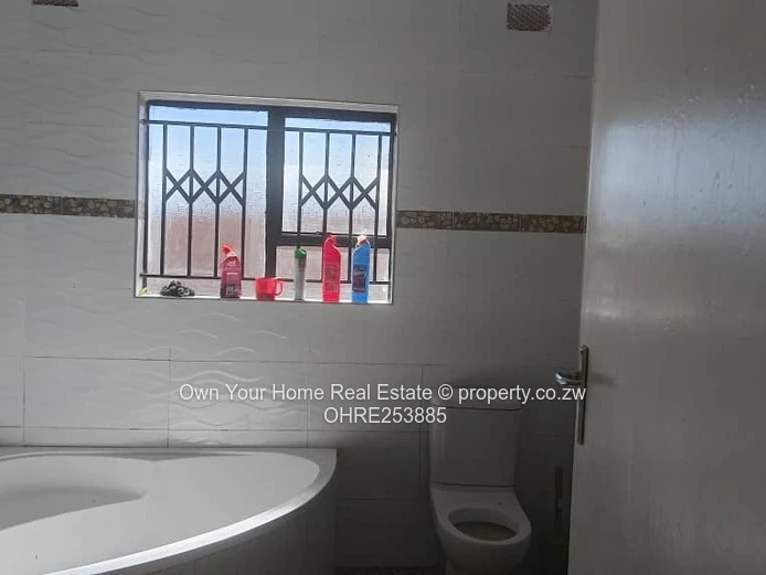 Elegant 4-Bed Family Home on 1800m² in Mount Pleasant Heights