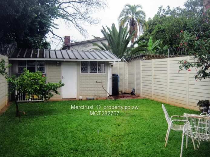 Immaculate duplex garden flat! (Sole Mandate)