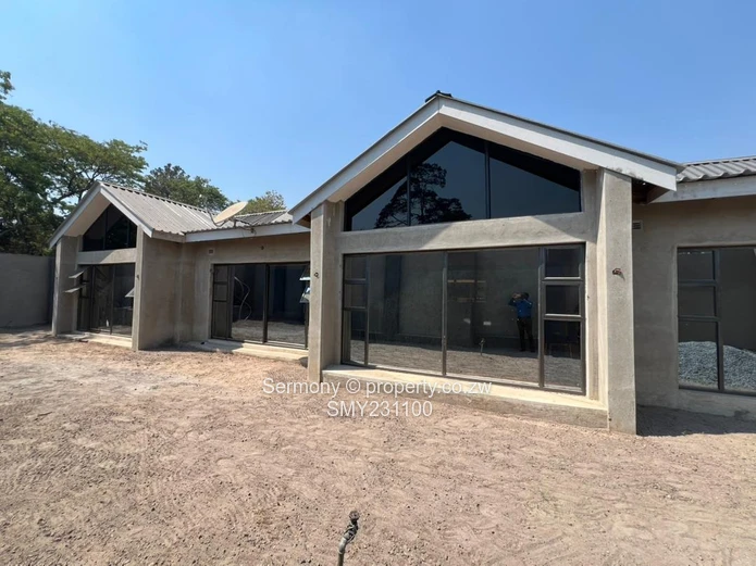 Spacious Cluster Home For House