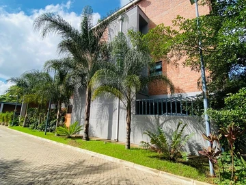 4 Bedroom Townhouse Complex