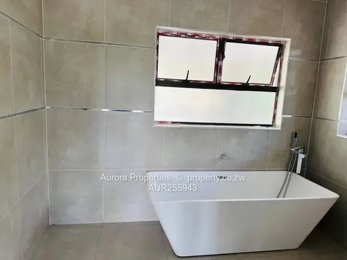 Elegant 7-Bedroom Home For Rent – Glen Lorne