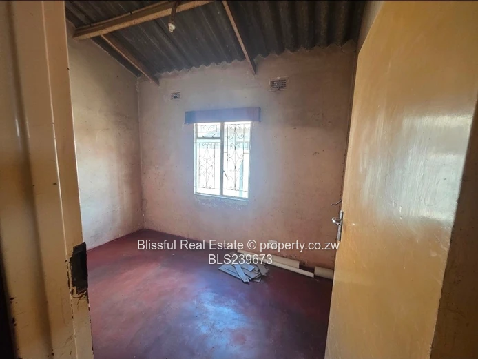 Chitungwiza Unit M house for sale 
