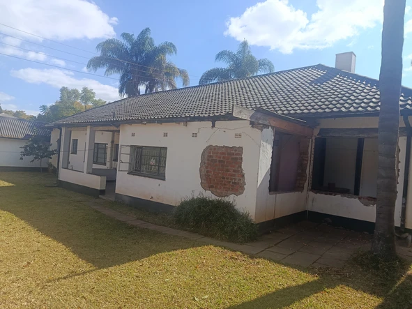 5 Bedroom House
