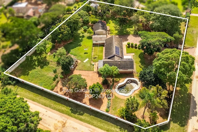 Prime Family Living On Expansive Grounds, Athlone (Sole Mandate)