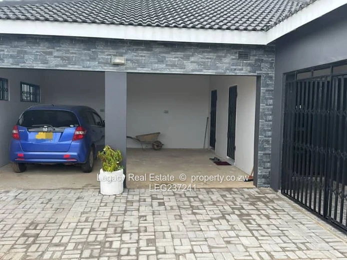 Luxury Family Residence With Solar Backup,Secure and Spacious Home with Borehole – Ruwa