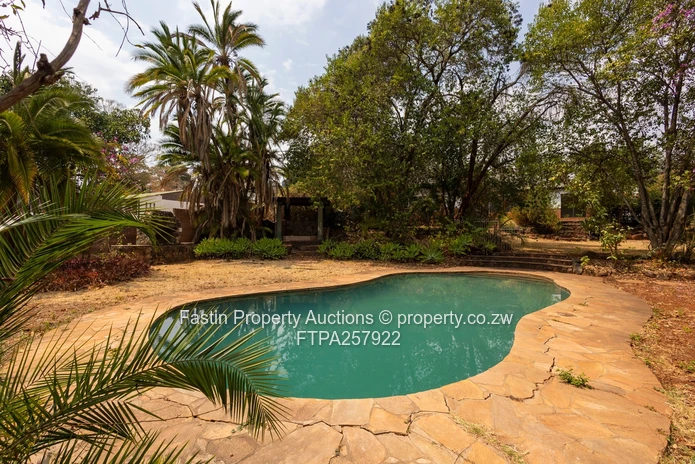 Prime Property for redevelopment - ONLINE AUCTION
