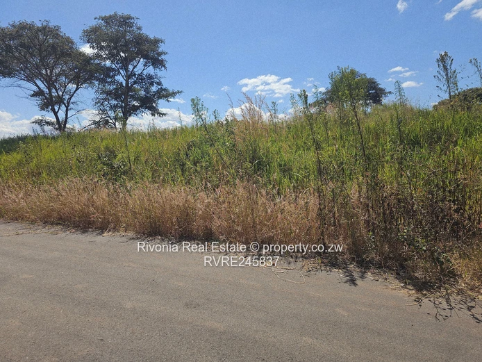 3192 m² Stand in Buckland Terraces, Pomona — Gated, Tarred Road