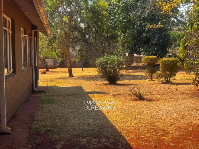 3-Bed Family Home in Emerald Hill, Harare West — Borehole