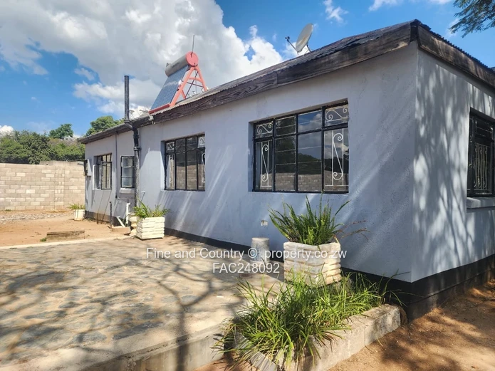 Hillside – Commercial Property For Rent