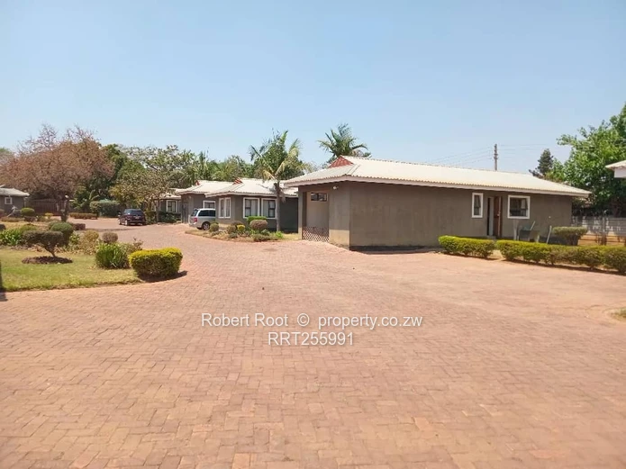 Lovely 3 bed family cluster in Eastlea