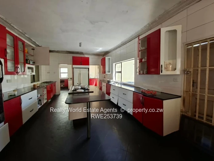 Helensvale Family Home for Sale