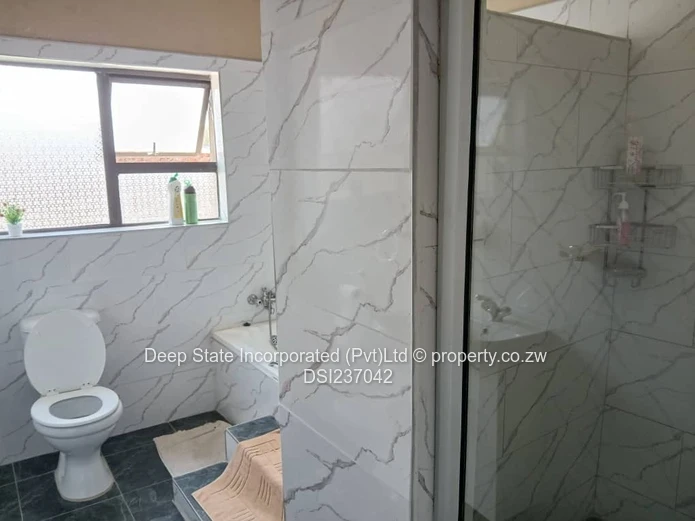 Borrowdale Pomona house for sale .